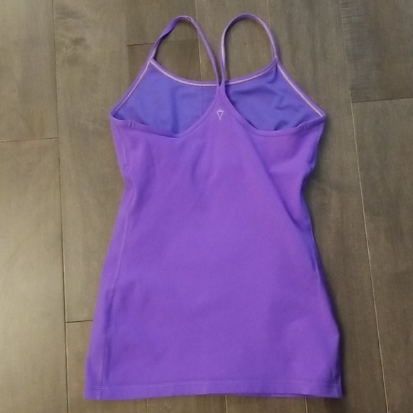 Ivivva tumbling tank - Picture 2 of 2